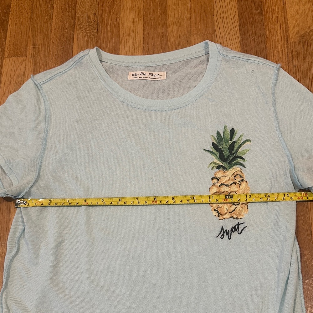 *last chance* We The Free Light Blue Pineapple Tee - Picture 9 of 16